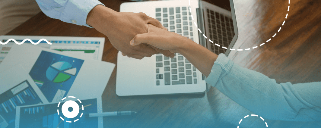 Como otimizar processos de compras e negociações com fornecedores na construção civil?